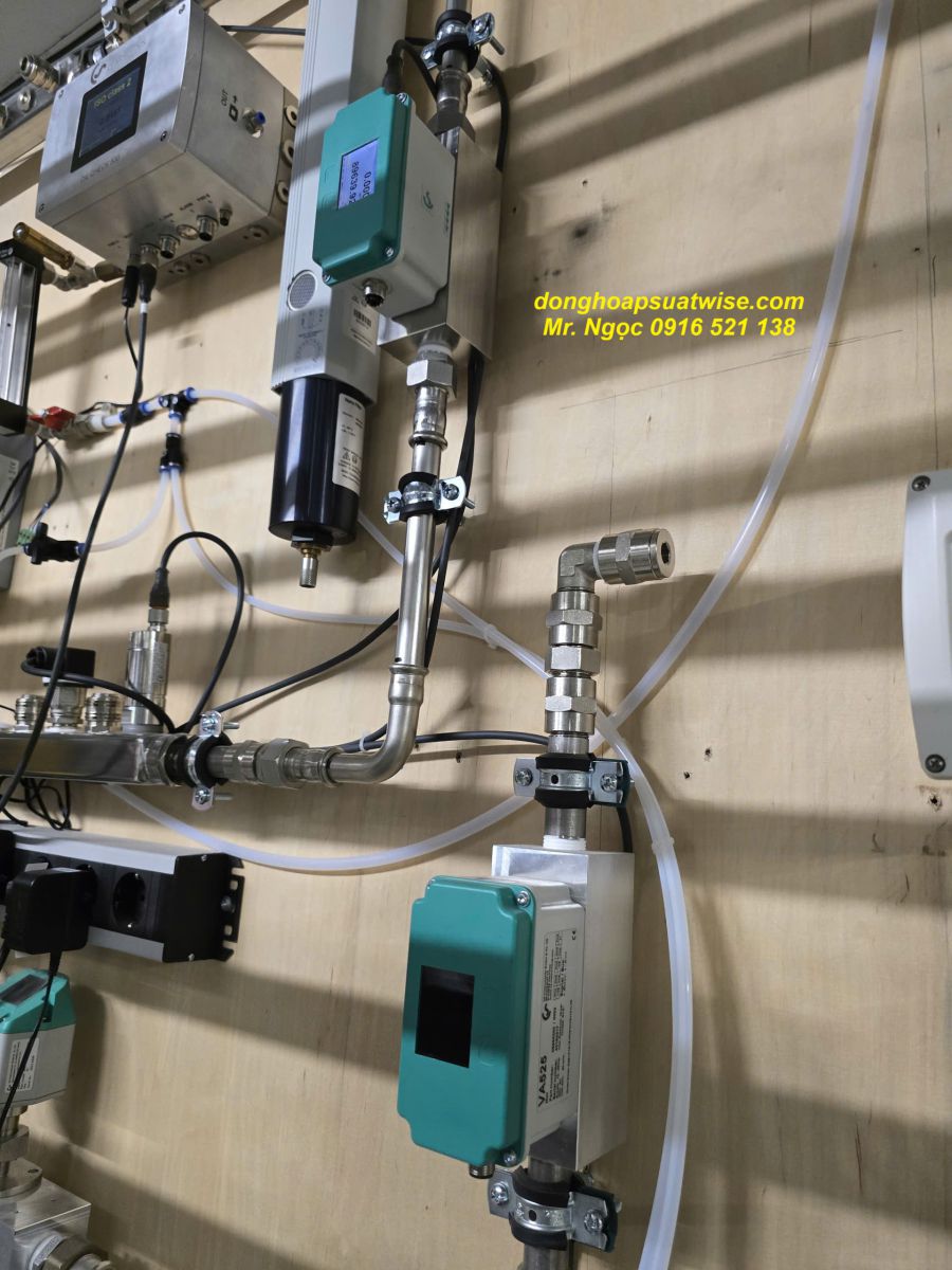 ĐỒNG HỒ LƯU LƯỢNG KHÍ NÉN CS INSTRUMENTS VA 525